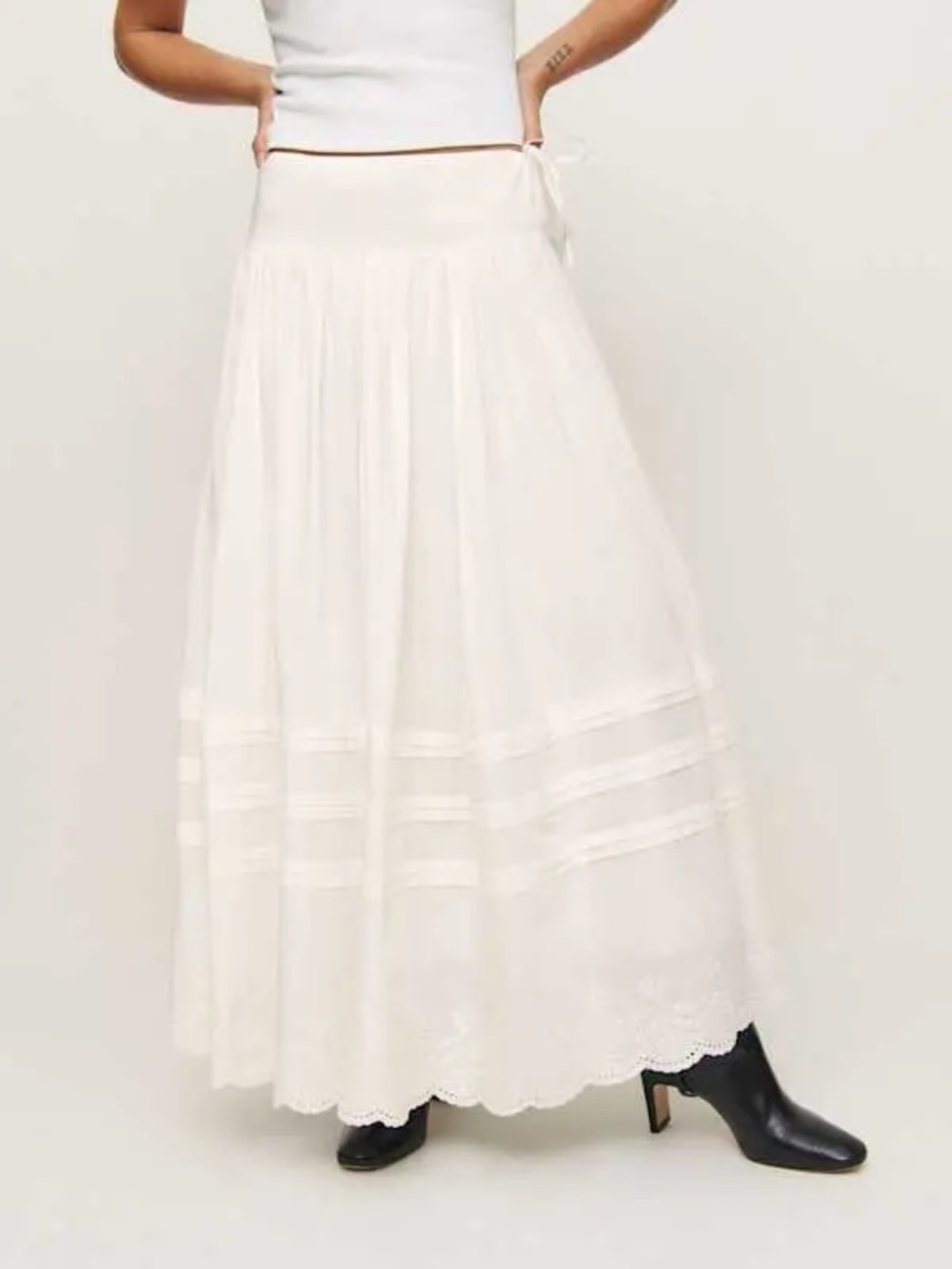 Reformation Cream Maxi Skirt with Scalloped Hem - Picture 1 of 5